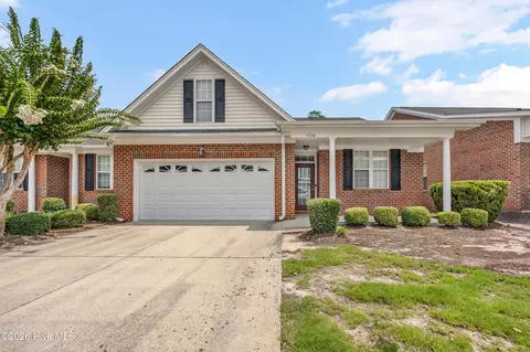 5316 Christian Dr, Wilmington, NC 28403