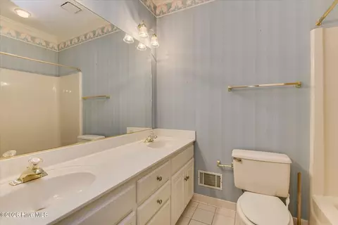 Bath - 830 Park Chase Dr, Evans, GA 30809 photo 4 of 6