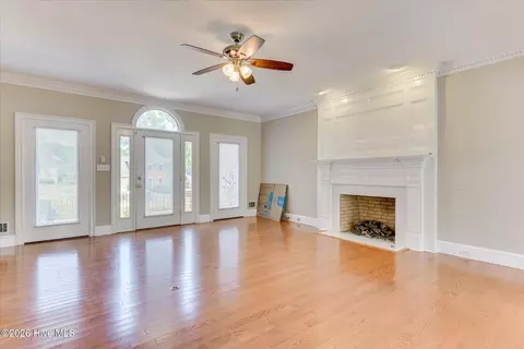 Living - 830 Park Chase Dr, Evans, GA 30809 photo 2 of 6