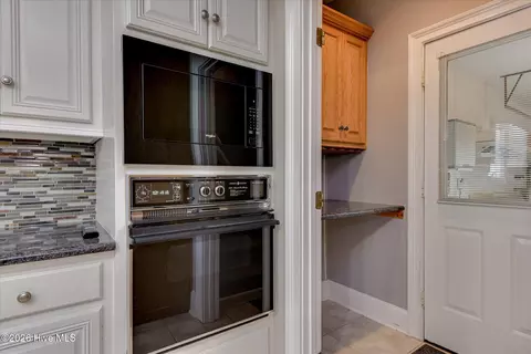 Kitchen - 830 Park Chase Dr, Evans, GA 30809 photo 6 of 7