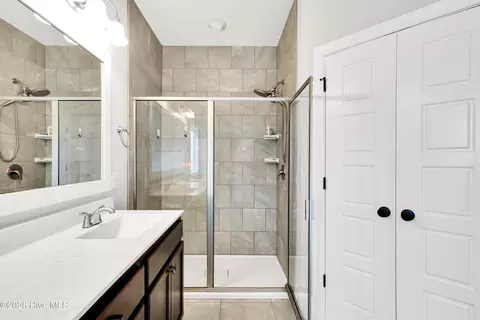 Bath - 30 Draft Line Ct, Hampstead, NC 28443 photo 2 of 4