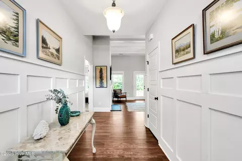 Entry Way - 30 Draft Line Ct, Hampstead, NC 28443 photo 1 of 3