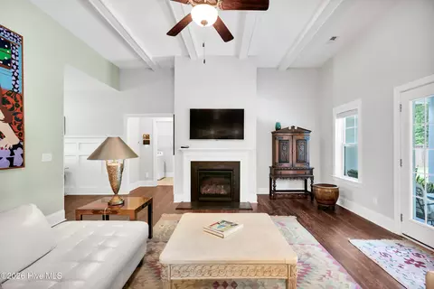 Living - 30 Draft Line Ct, Hampstead, NC 28443 photo 1 of 1