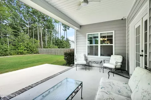 Exterior - 30 Draft Line Ct, Hampstead, NC 28443 photo 4 of 7