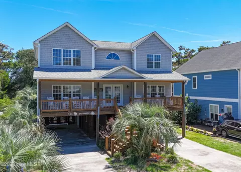 316 SE 79th St, Oak Island, NC 28465