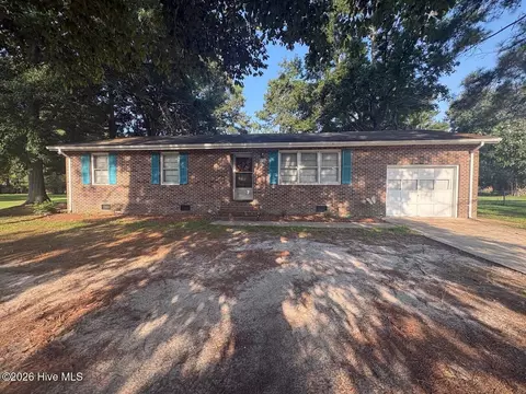 417 Hickory Dr, Elizabeth City, NC 27909