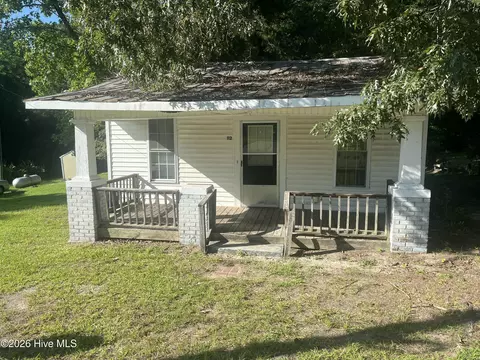 112 W Cedar St, Nashville, NC 27856