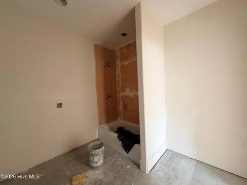 Bath - 150 Saville Row, Pinehurst, NC 28374 photo 5 of 9