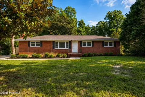 5335 Andover Rd, Wilmington, NC 28403