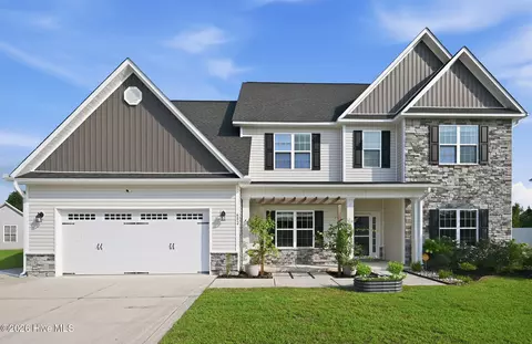 602 Sherman Ln, Jacksonville, NC 28546