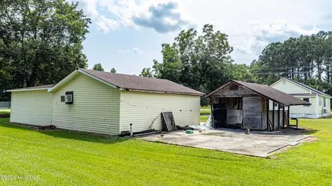 Exterior - 121 Storey Rd # A, Murfreesboro, NC 27855 photo 7 of 7