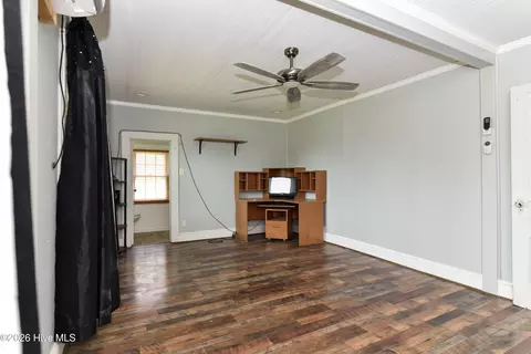 Living - 121 Storey Rd # A, Murfreesboro, NC 27855 photo 7 of 7
