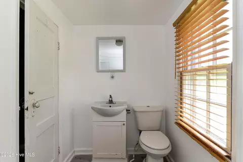 Bath - 121 Storey Rd # A, Murfreesboro, NC 27855 photo 5 of 5