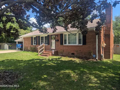 113 S Canal St, Whiteville, NC 28472