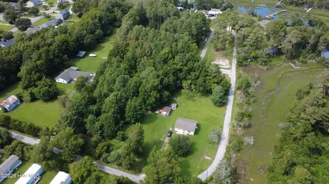 1836 Shep Willis Rd, Morehead City, NC 28557