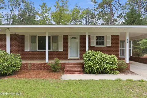 Exterior - 285 Mcdairmid Rd, Pinehurst, NC 28374 photo 3 of 18