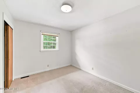 Bedroom - 285 Mcdairmid Rd, Pinehurst, NC 28374 photo 2 of 9