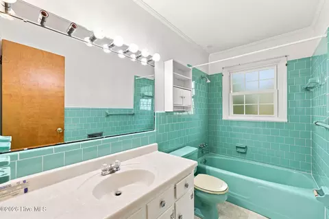 Bath - 285 Mcdairmid Rd, Pinehurst, NC 28374 photo 2 of 2