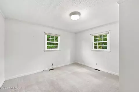 Bedroom - 285 Mcdairmid Rd, Pinehurst, NC 28374 photo 5 of 9
