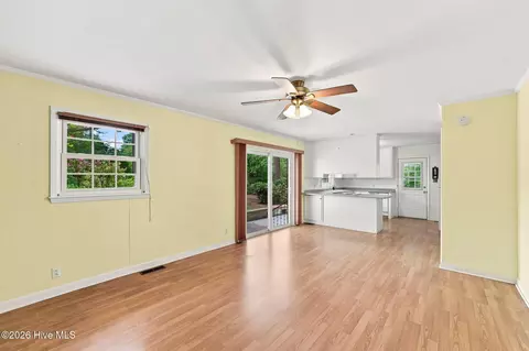 Living - 285 Mcdairmid Rd, Pinehurst, NC 28374 photo 1 of 7