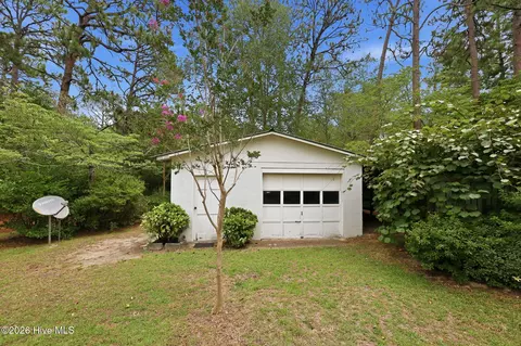 Exterior - 285 Mcdairmid Rd, Pinehurst, NC 28374 photo 8 of 18