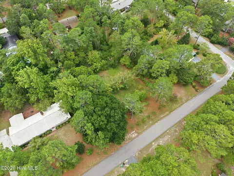 265 Mcdairmid Rd, Pinehurst, NC 28374 photo 3