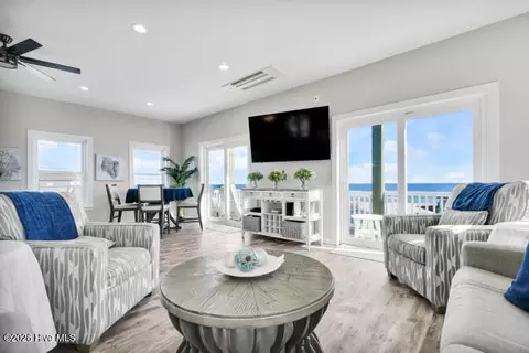 3200 Gray St, North Topsail Beach, NC 28460
