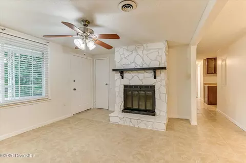 Living - 1544 S Atlantic Dr, Augusta, GA 30906 photo 1 of 5