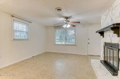 Living - 1544 S Atlantic Dr, Augusta, GA 30906 photo 3 of 5