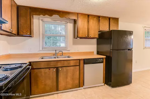 Kitchen - 1544 S Atlantic Dr, Augusta, GA 30906 photo 4 of 4