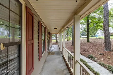 Exterior - 318 Hackamore Trl, Martinez, GA 30907 photo 1 of 7