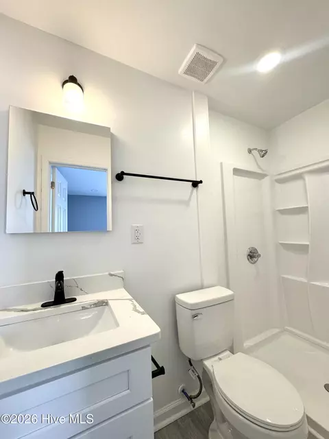Bath - 109 E Walker St, Augusta, GA 30901 photo 2 of 2