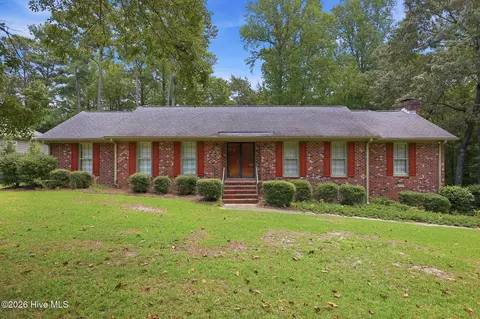 111 Robin Rd, Greenville, NC 27858