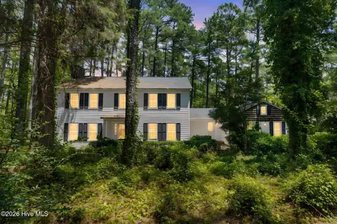 102 James Creek Rd, Southern Pines, NC 28387
