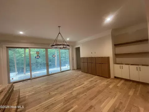 Living - 3 Hemlock Ct, Pinehurst, NC 28374 photo 2 of 2