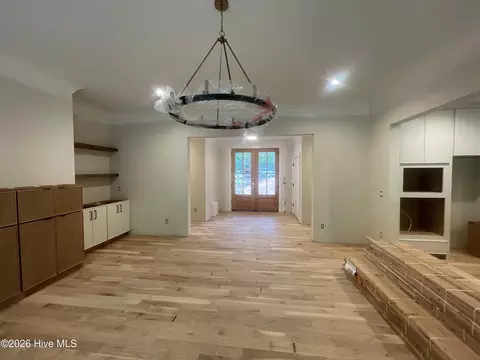 Living - 3 Hemlock Ct, Pinehurst, NC 28374 photo 1 of 2