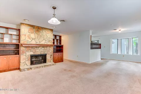 Living - 846 Wimbledon Dr, Augusta, GA 30909 photo 1 of 8