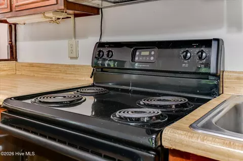 Kitchen - 846 Wimbledon Dr, Augusta, GA 30909 photo 5 of 5