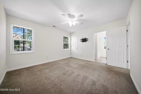 Bedroom - 700 Covington Ct, Hubert, NC 28539 photo 2 of 4