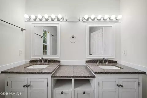Bath - 700 Covington Ct, Hubert, NC 28539 photo 1 of 3