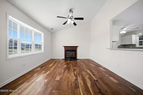 Living - 700 Covington Ct, Hubert, NC 28539 photo 5 of 5