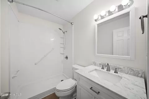 Bath - 700 Covington Ct, Hubert, NC 28539 photo 3 of 3