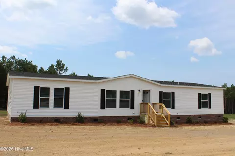 950 Blind Bridge Rd, Magnolia, NC 28453
