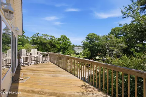 Exterior - 313 Sir Chandler Dr, Kill Devil Hills, NC 27948 photo 2 of 18