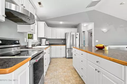 Kitchen - 313 Sir Chandler Dr, Kill Devil Hills, NC 27948 photo 3 of 5