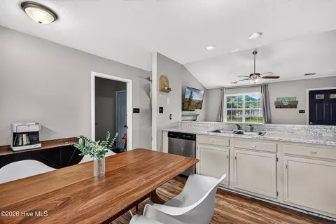 Dining - 409 E Volant St, Hubert, NC 28539 photo 1 of 1