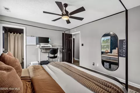 Bedroom - 409 E Volant St, Hubert, NC 28539 photo 2 of 4