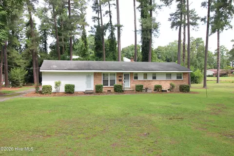 680 S May St, Southern Pines, NC 28387