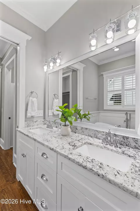 Bath - 205 Hornsby Ln, Evans, GA 30809 photo 1 of 6