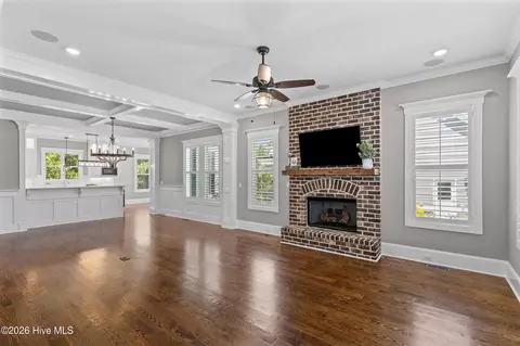 Living - 205 Hornsby Ln, Evans, GA 30809 photo 2 of 6